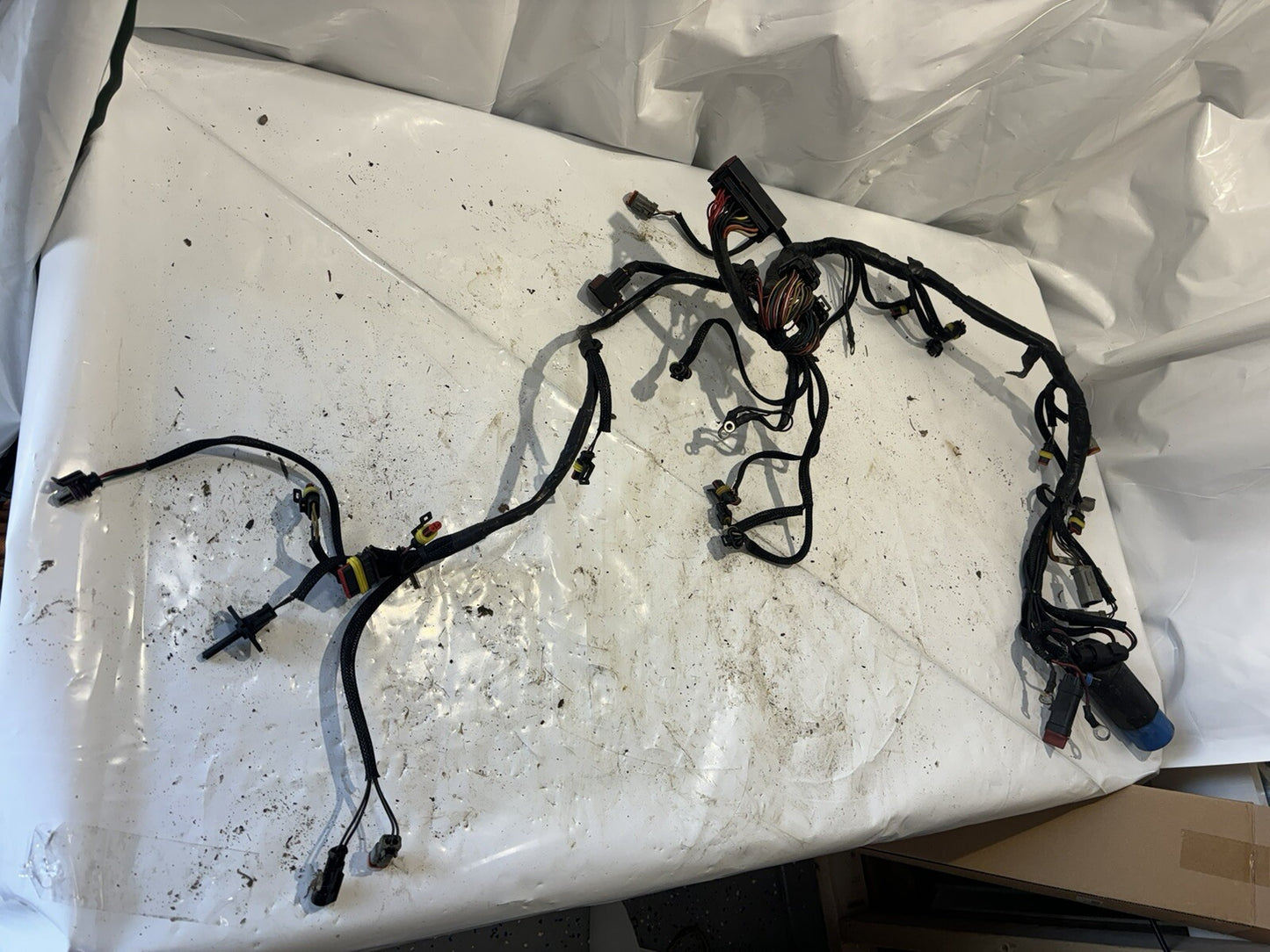 Evinrude ETEC Wiring Harness 0586991 fits 200hp - 300hp 3.3L 2008 model outboard