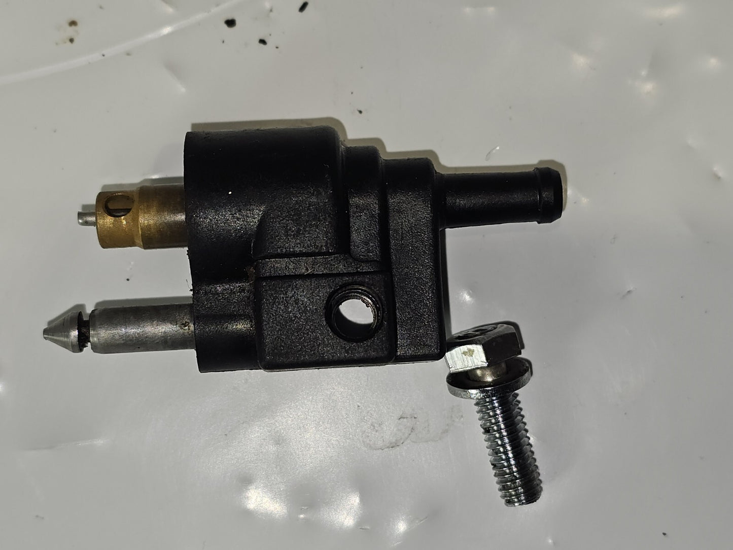 Yamaha Outboard Pro 5-50 HP FUEL PIPE JOINT COMP. 1 6G1-24304-02-00