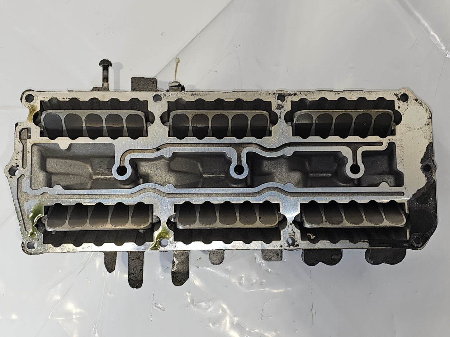 Reed Block Housing & Reeds 89 Mercury 135hp V6 Outboard