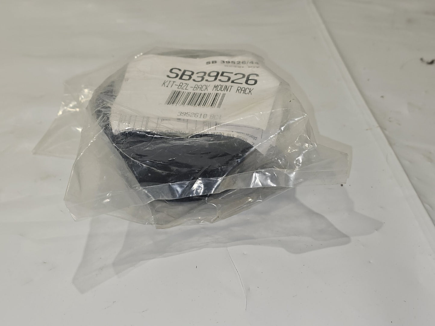 BACK MOUNT RACK BEZEL KIT SB39526B