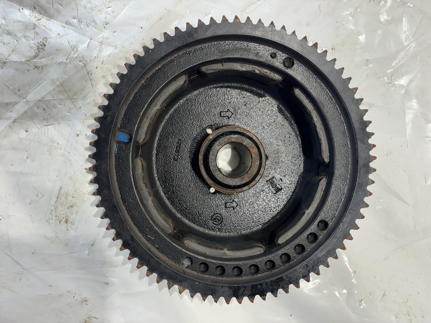 CLEAN USED OMC OEM EVINRUDE JOHNSON 40, 48 & 50 HP Outboard FLYWHEEL # 126673