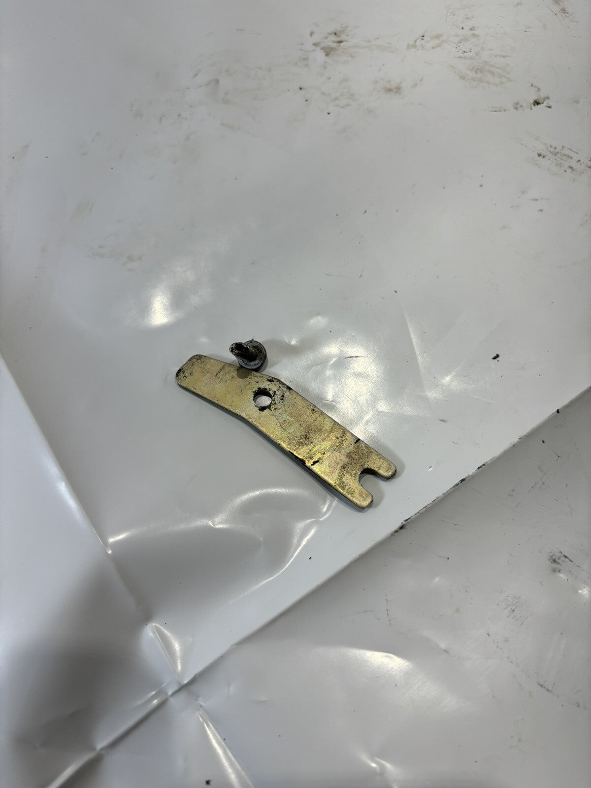 MERCURY OUTBOARD RETAINER 74354