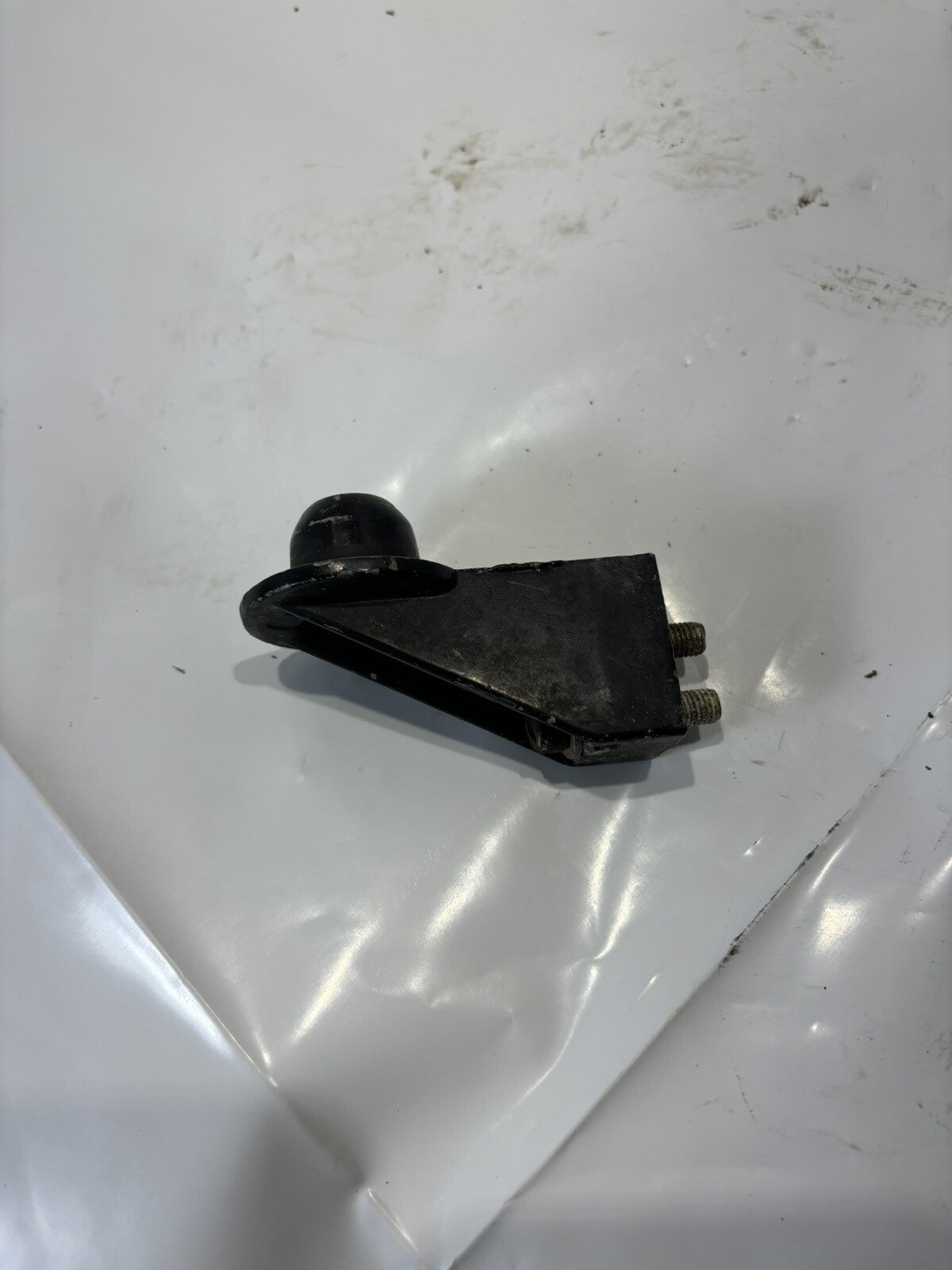 Mercury Bottom Colwing Latch Anchor 39474