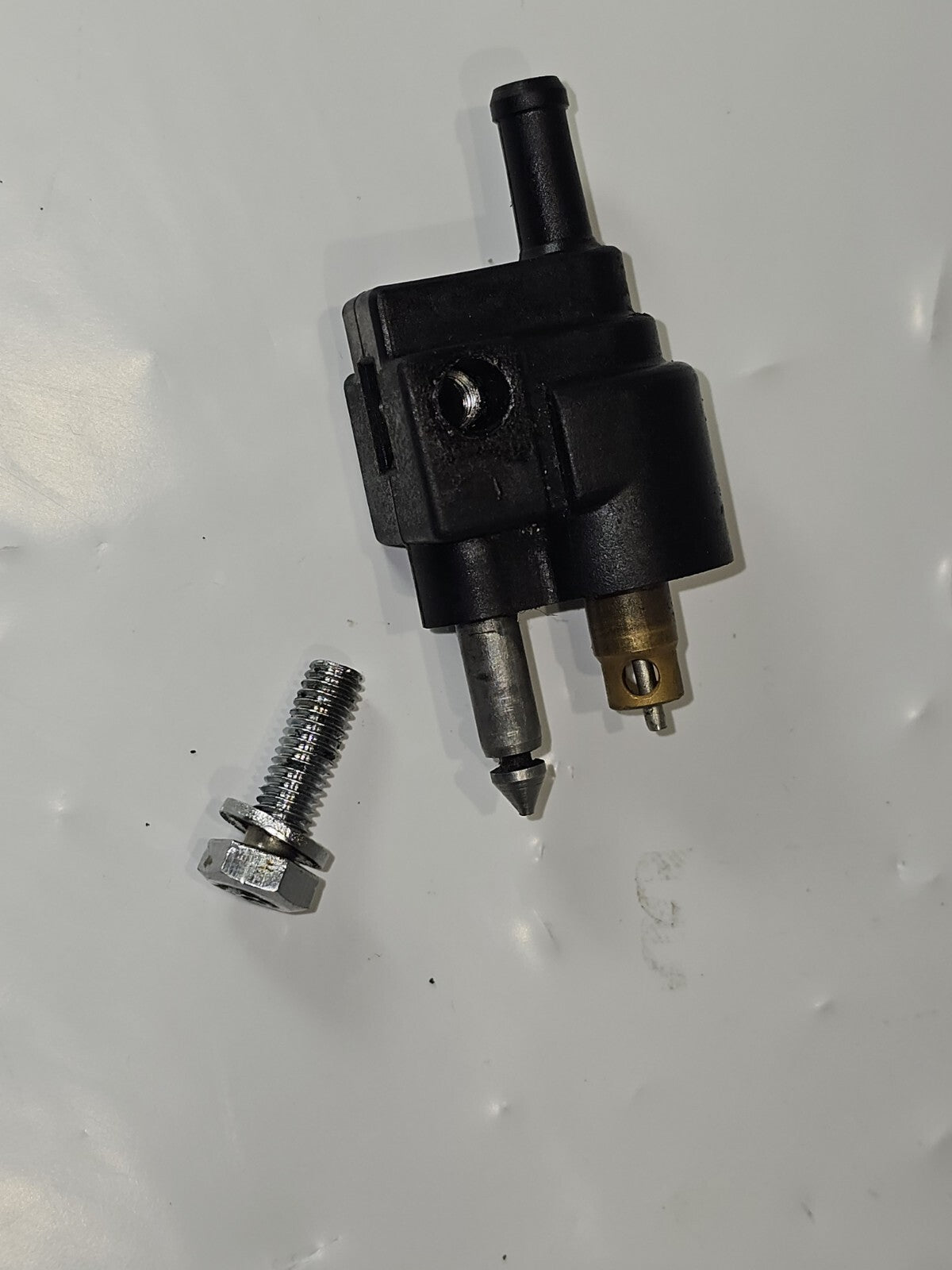 Yamaha Outboard Pro 5-50 HP FUEL PIPE JOINT COMP. 1 6G1-24304-02-00