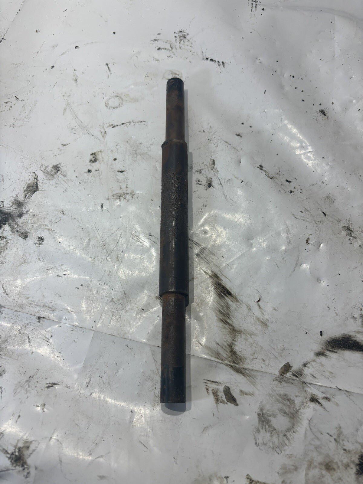 Mercury Outboard Upper Shock Mounting Pin Shaft off Mercury Outboard 80 [ELPT]