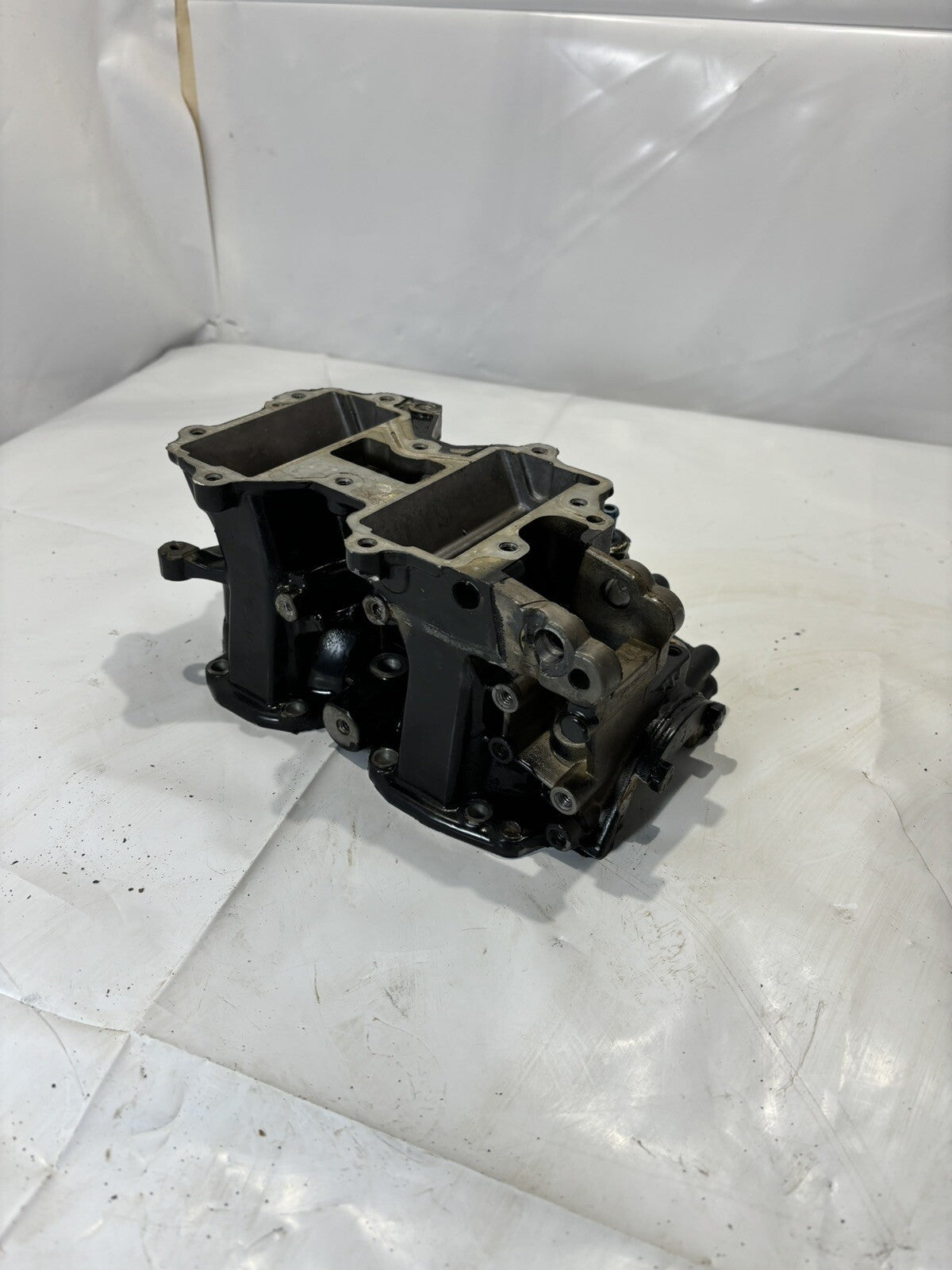 Evinrude Johnson Outboard Motor Crank INTAKE HALF Case