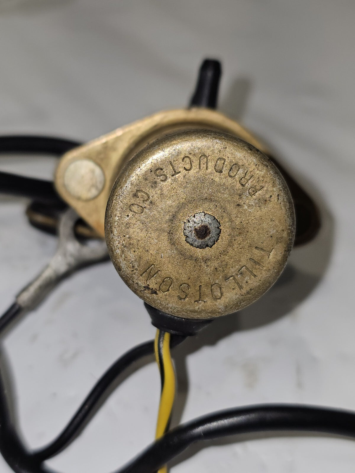 MERCURY OUTBOARD ENRICHNER VALVE AY 819503A4