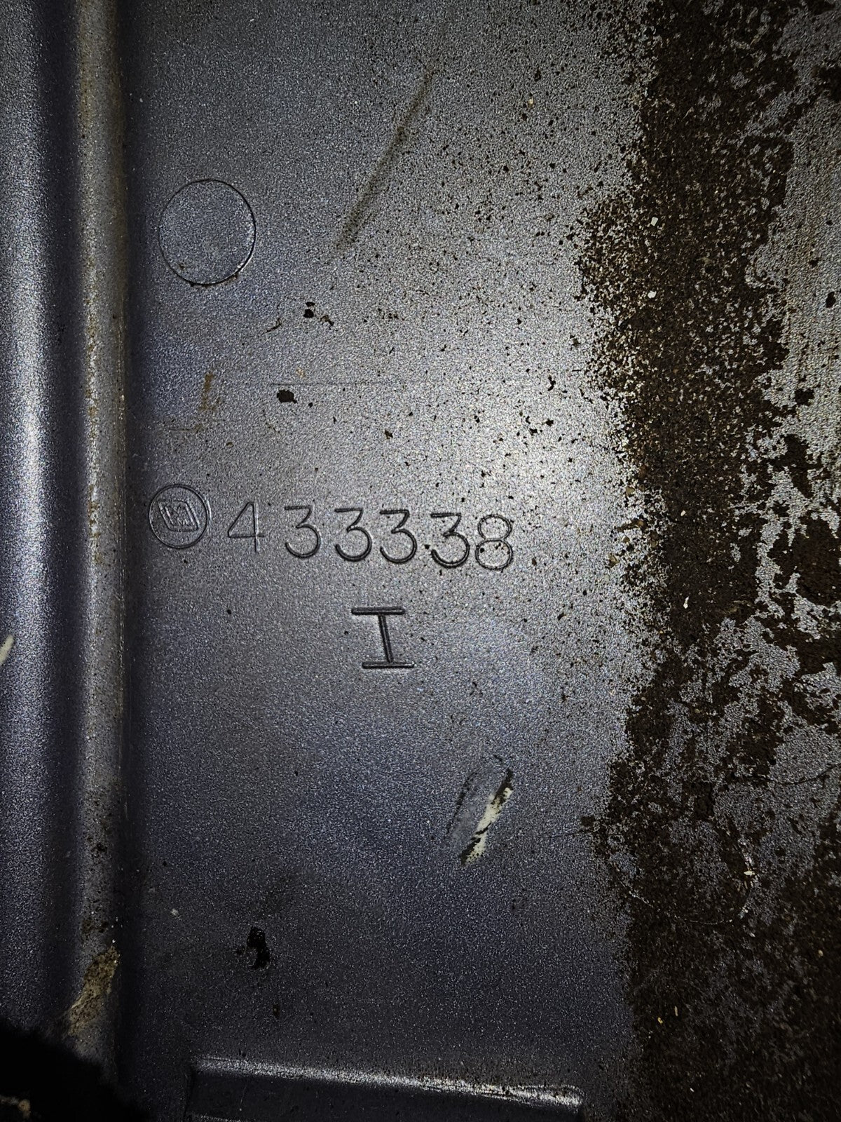 433338 433339 Johnson Evinrude 1991-2001 Lower Engine Cowl Set 90 100 105 115 HP