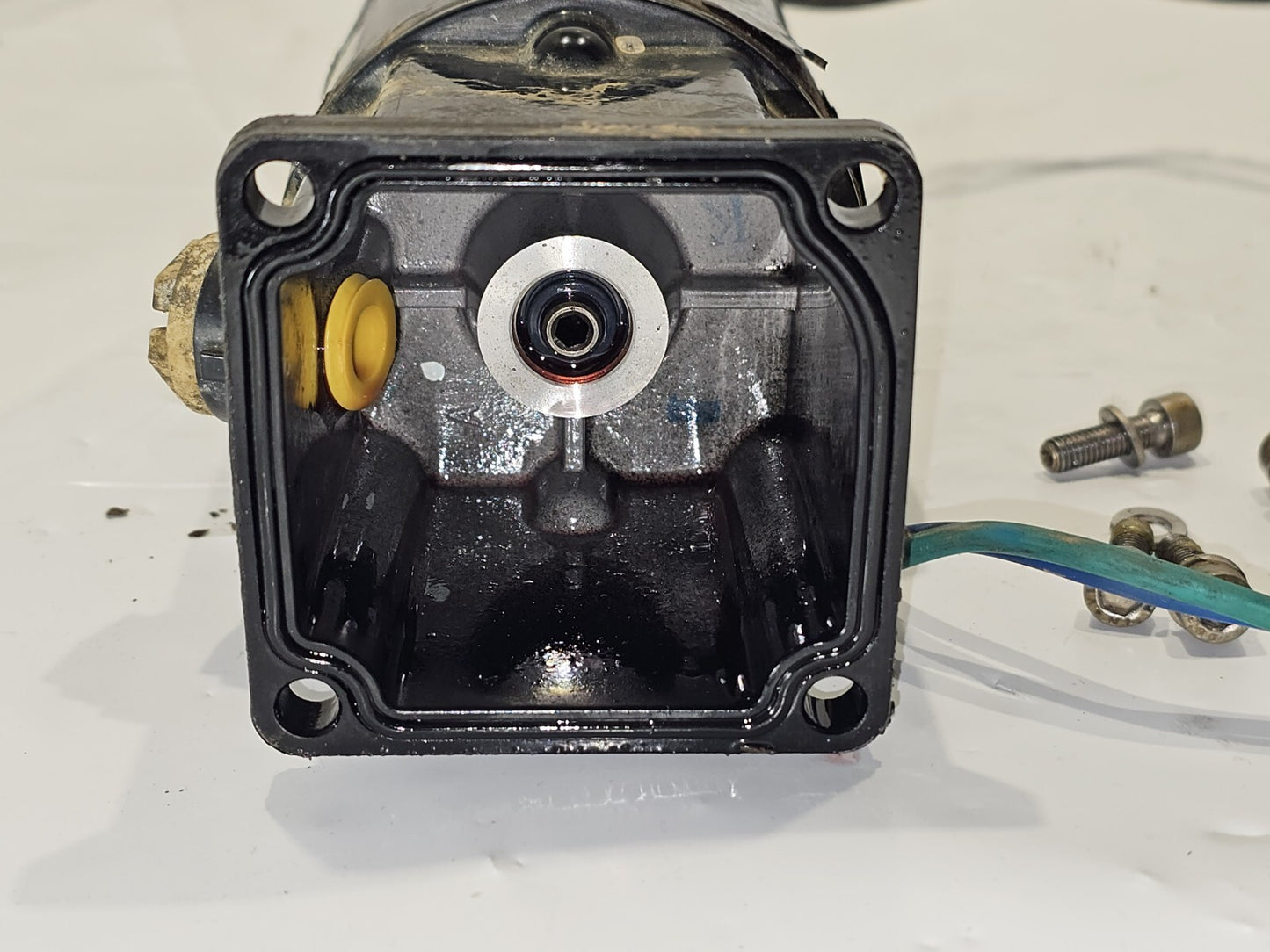 POWER TRIM MOTOR MERCURY 826729A10