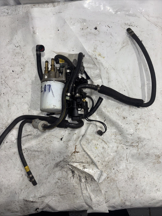 Johnson Evinrude 1998 - 2001 Oil Lift Pump & Manifold 75 90 115 135 150 175 HP