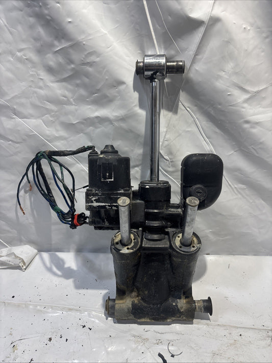 Johnson Evinrude Fastrac Hydraulic Power Trim And Tilt Assembly Unit Freshwater