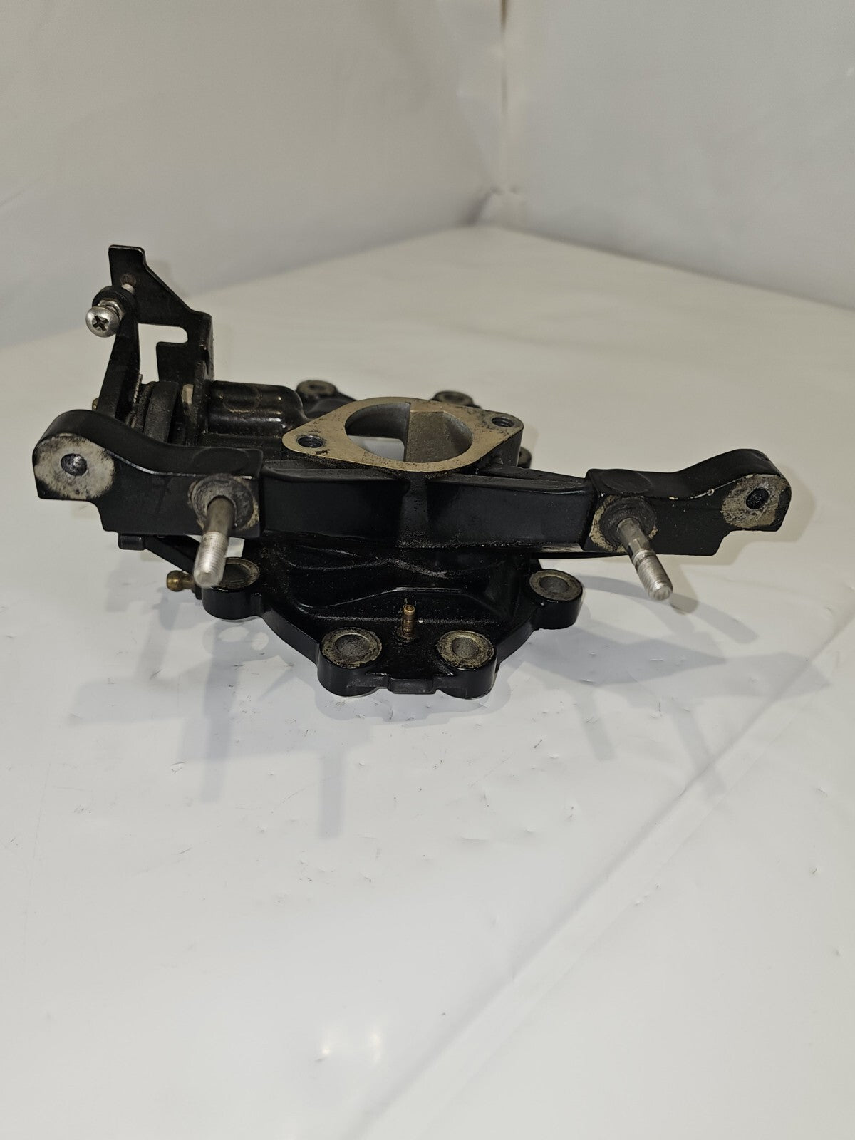 Mercury OEM  30-40 hp Induction Manifold  821371A2