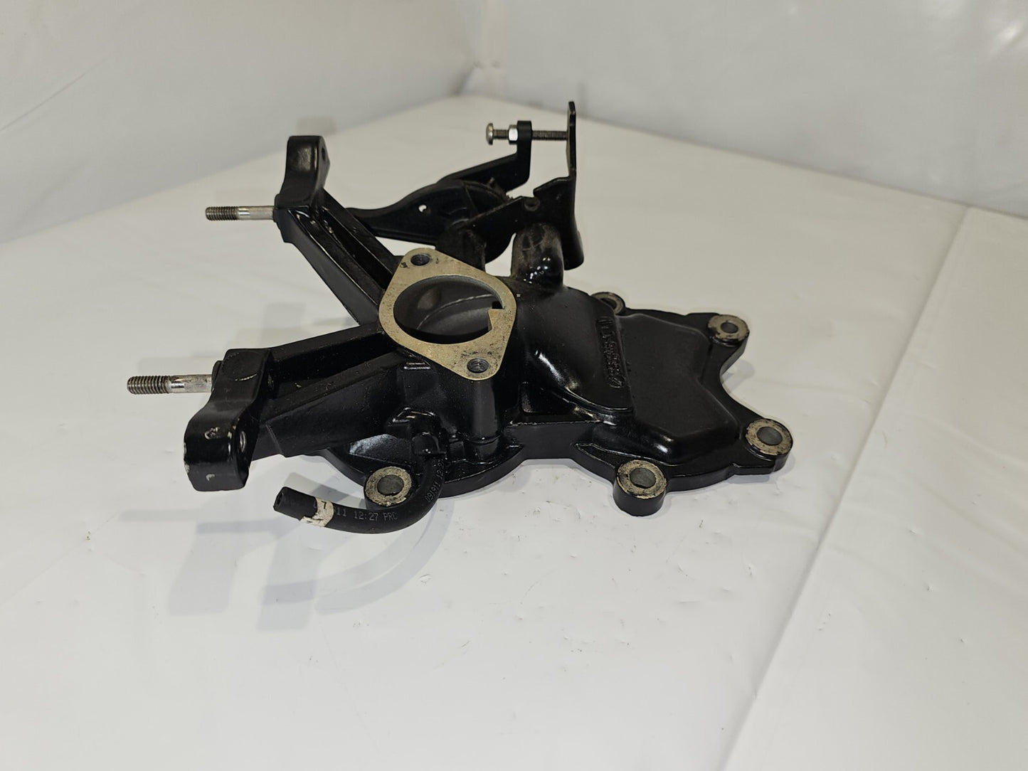 Mercury OEM  30-40 hp Induction Manifold  821371A2