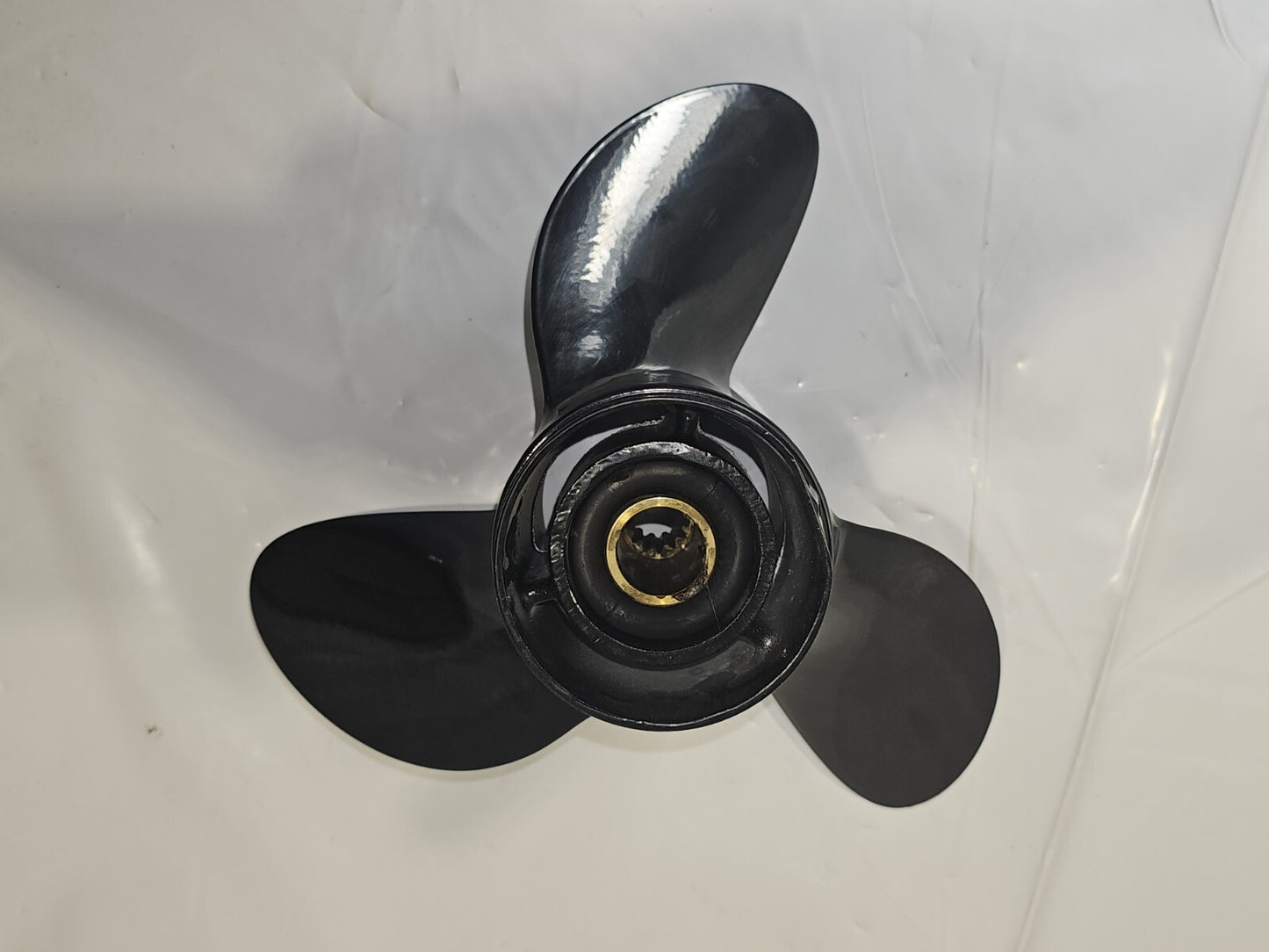 Michigan Wheel Propeller 011004 JE 45-75Hp Lg Gearcase 85-140 V4 13"x19P