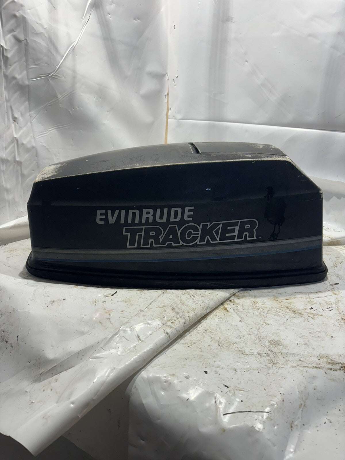 Evinrude Tracker 434556 Motor/Engine Cover/Cowl/Hood/Shroud - Used