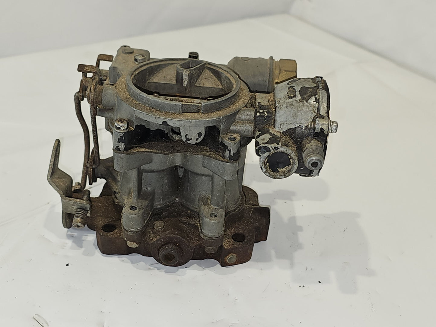 GM 2 JET CARBURETOR 7041110