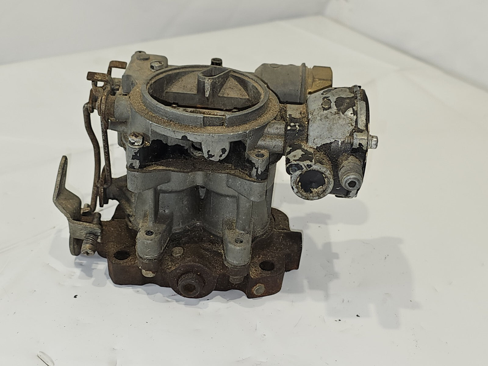 GM 2 JET CARBURETOR 7041110
