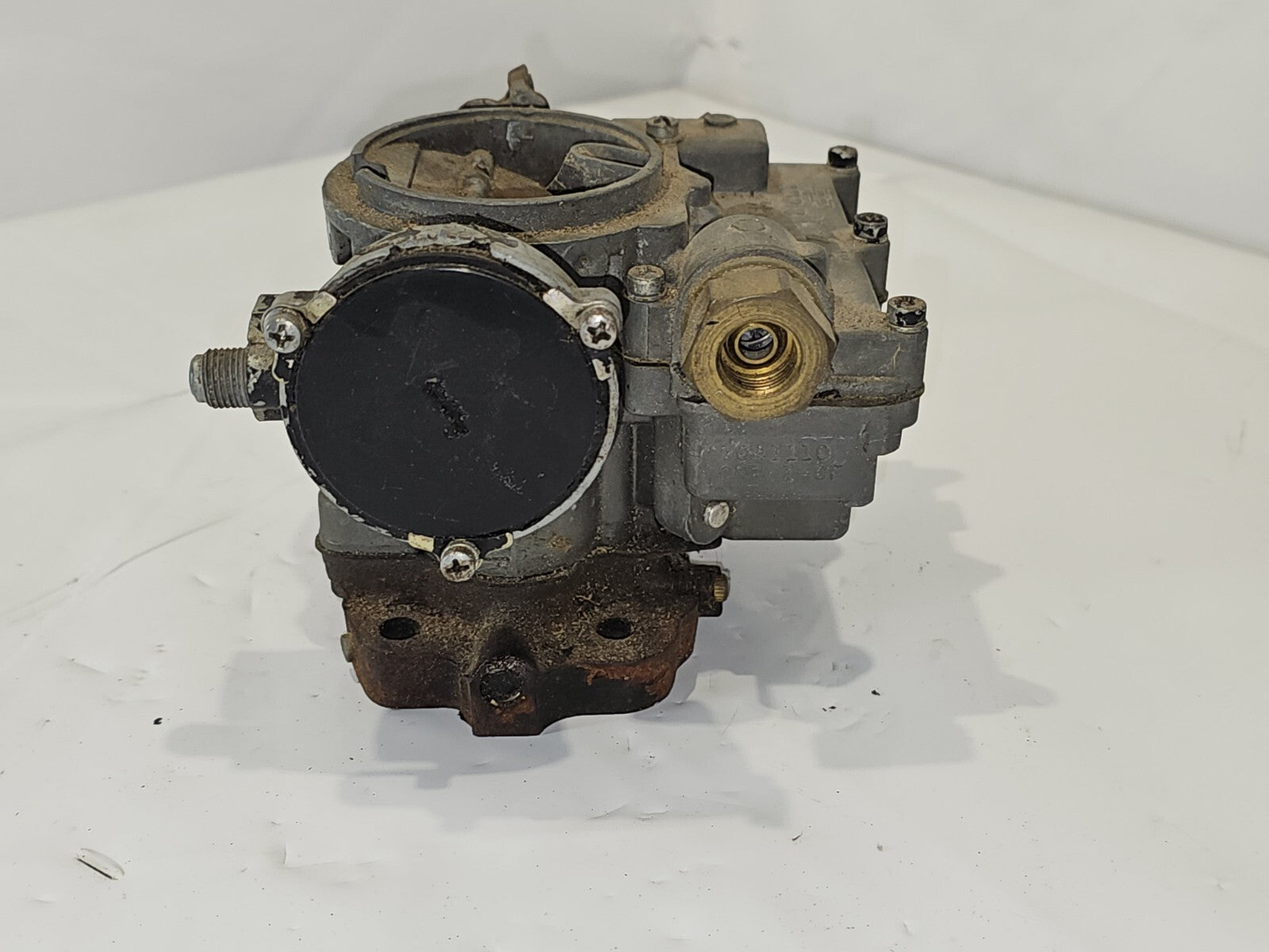 GM 2 JET CARBURETOR 7041110