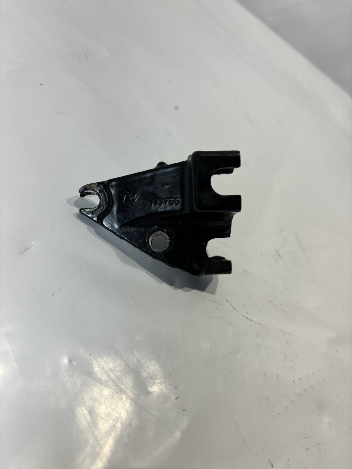 Johnson Evinrude Outboard Anchor Bracket 0333766