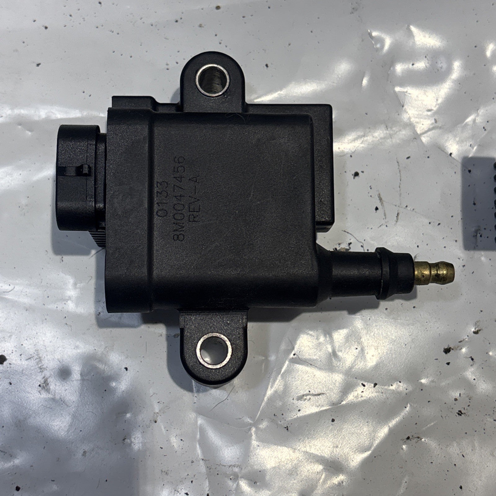 Ignition Coil for Mercury Optimax 300-8M0077471 339-879984T00  300-879984T01