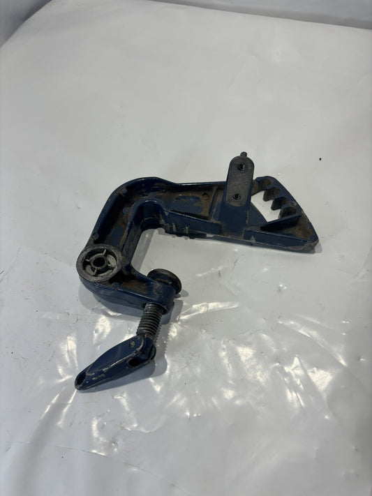 JOHNSON EVINRUDE STERN BRACKET STARBOARD 0391955