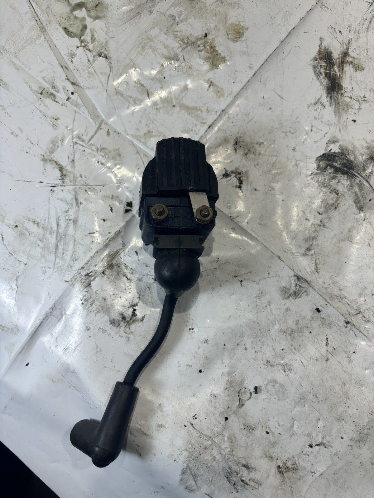 MERCURY OUTBOARD IGNITION COIL 832757A4 WITH WIRE BINO44