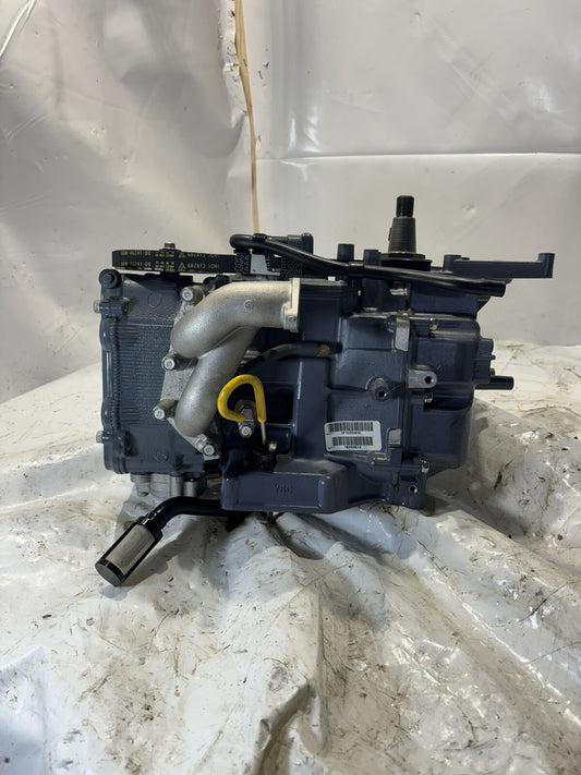 2006 Mercury 15 HP 4-Stroke Outboard Powerhead Assembly 165/165 Lbs Compression