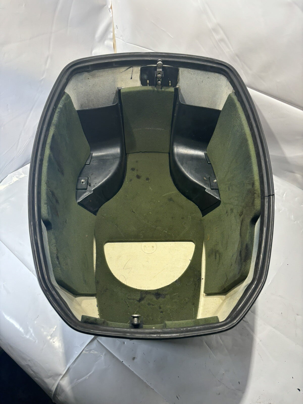 438842 0438842 BRP EVINRUDE JOHNSON MOTOR COVER ASSEMBLY 115