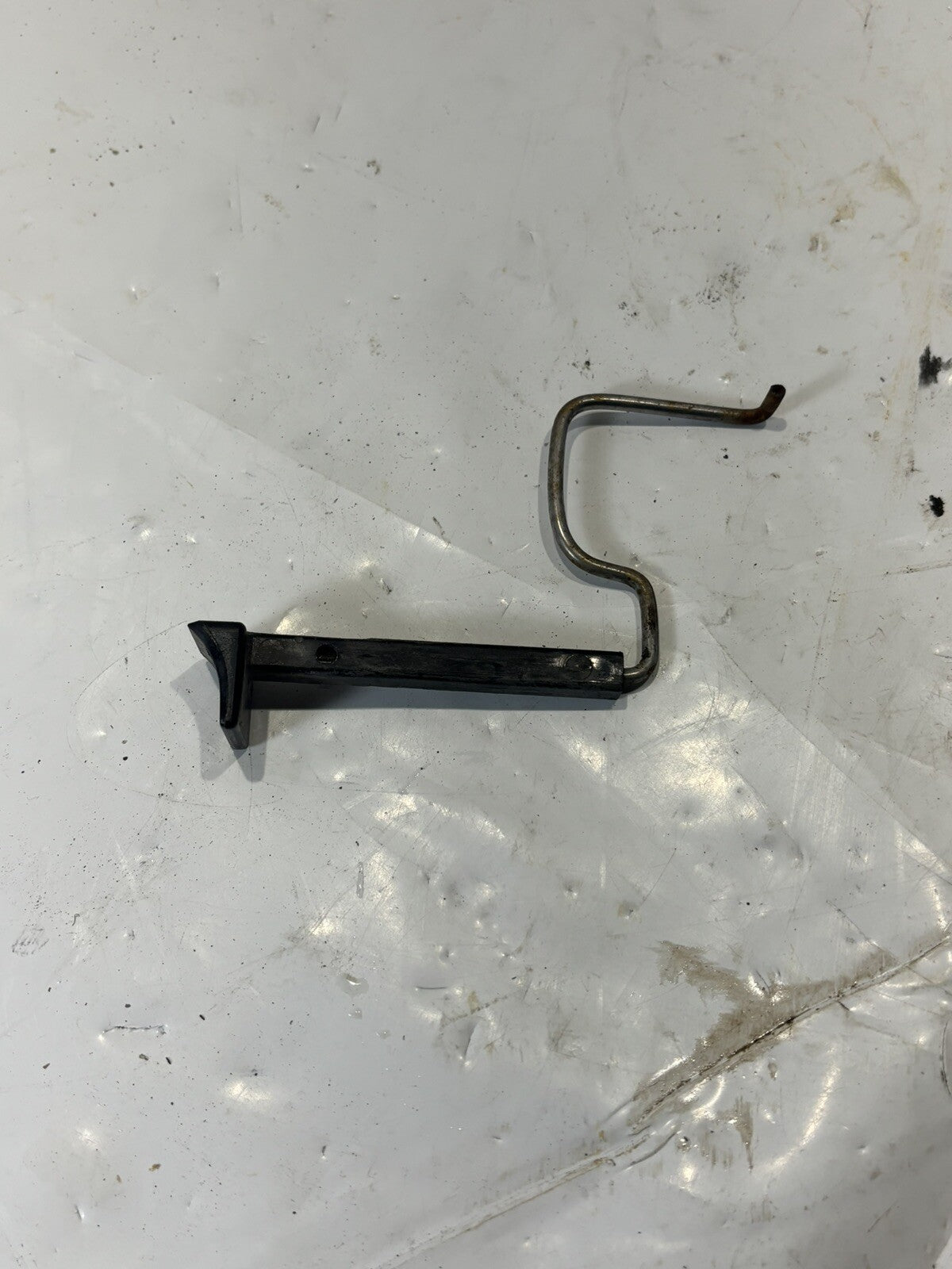 Johnson / Evinrude 50 HP Choke Knob and Rod 385371 0385371