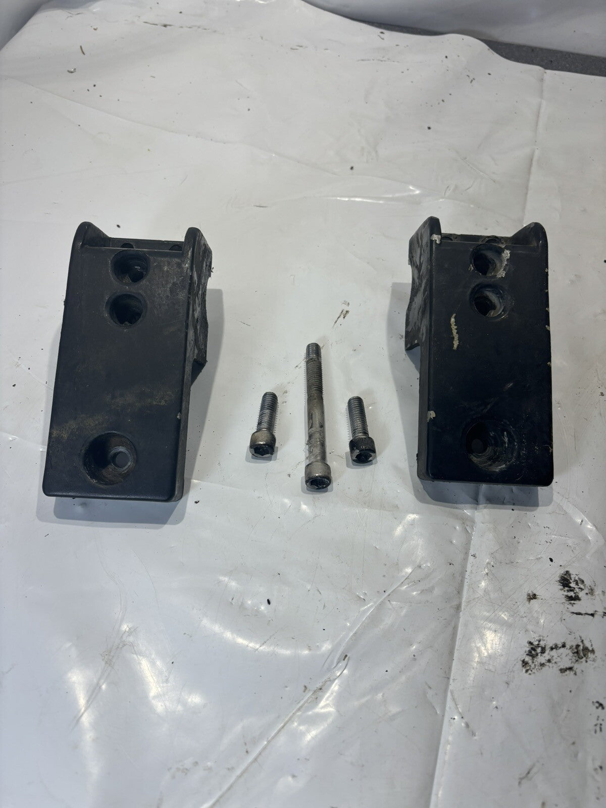 1989 Mercury Force Outboard Shock Mount Cover Pair 820441F1, 820442F1