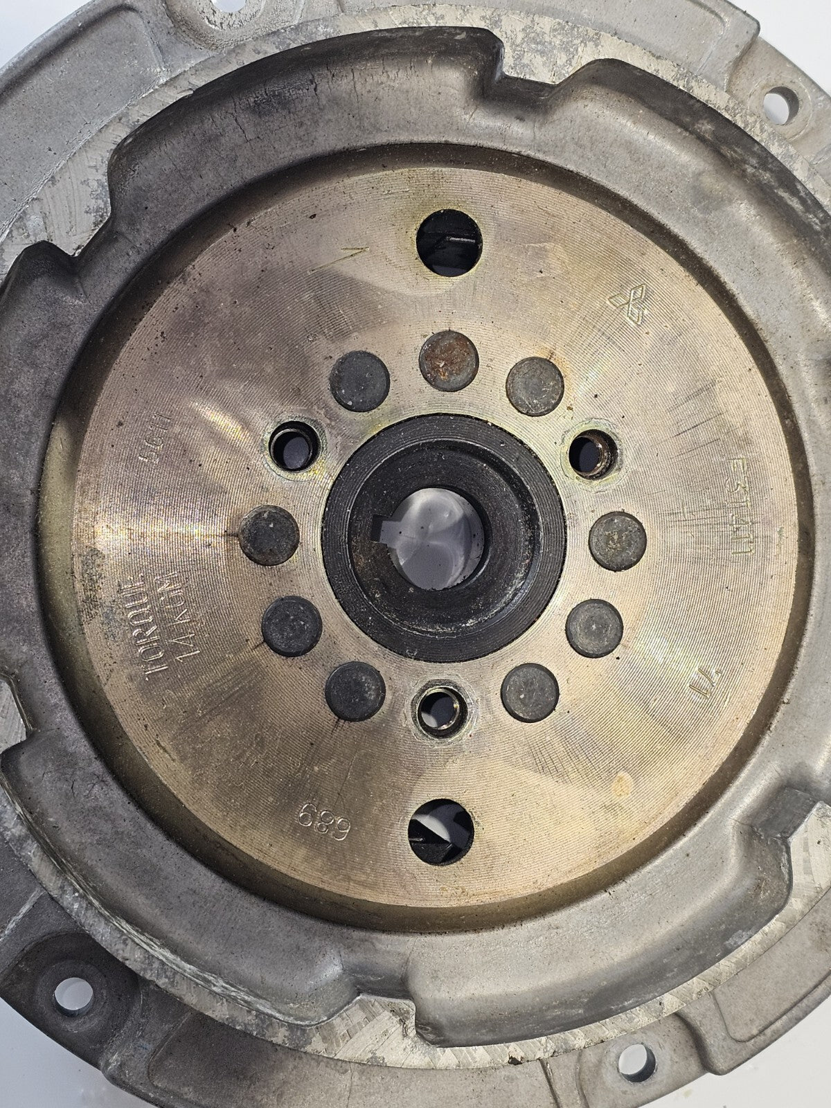 Yamaha Outboard 25 30 HP 1984-1992 Flywheel Rotor Assembly 689-85550-41-00