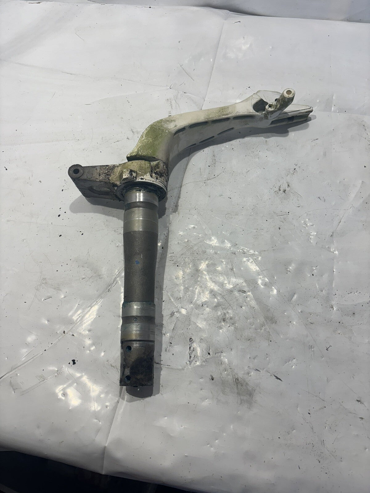 JOHNSON EVINRUDE 9.9 HP & 15 HP STEERING BRACKET 33891C 1996 & UP STEERING ARM