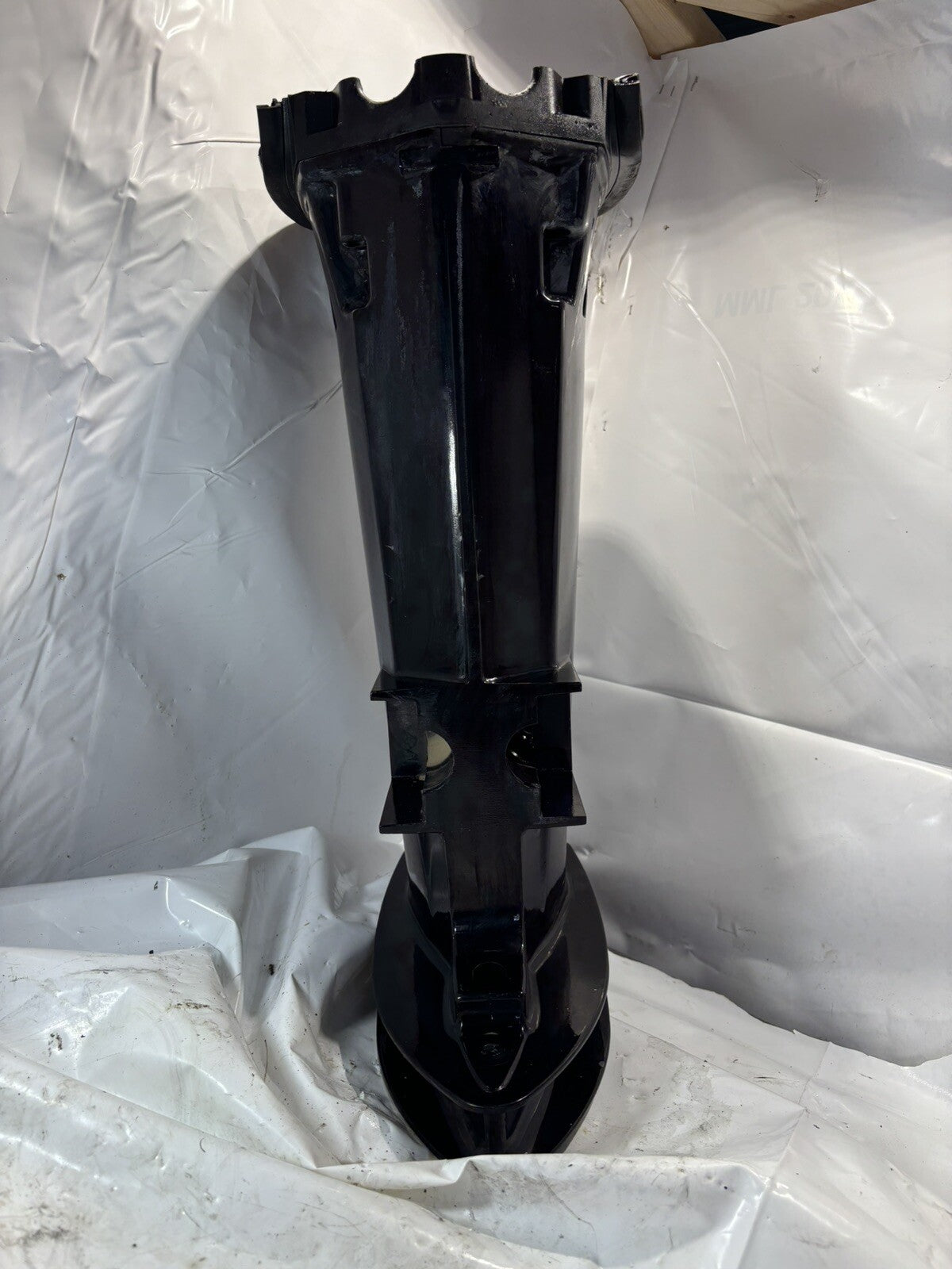 813563T1 Mercury 25" XL Driveshaft Housing 115 135 150 175 200 HP GOOD CONDITION