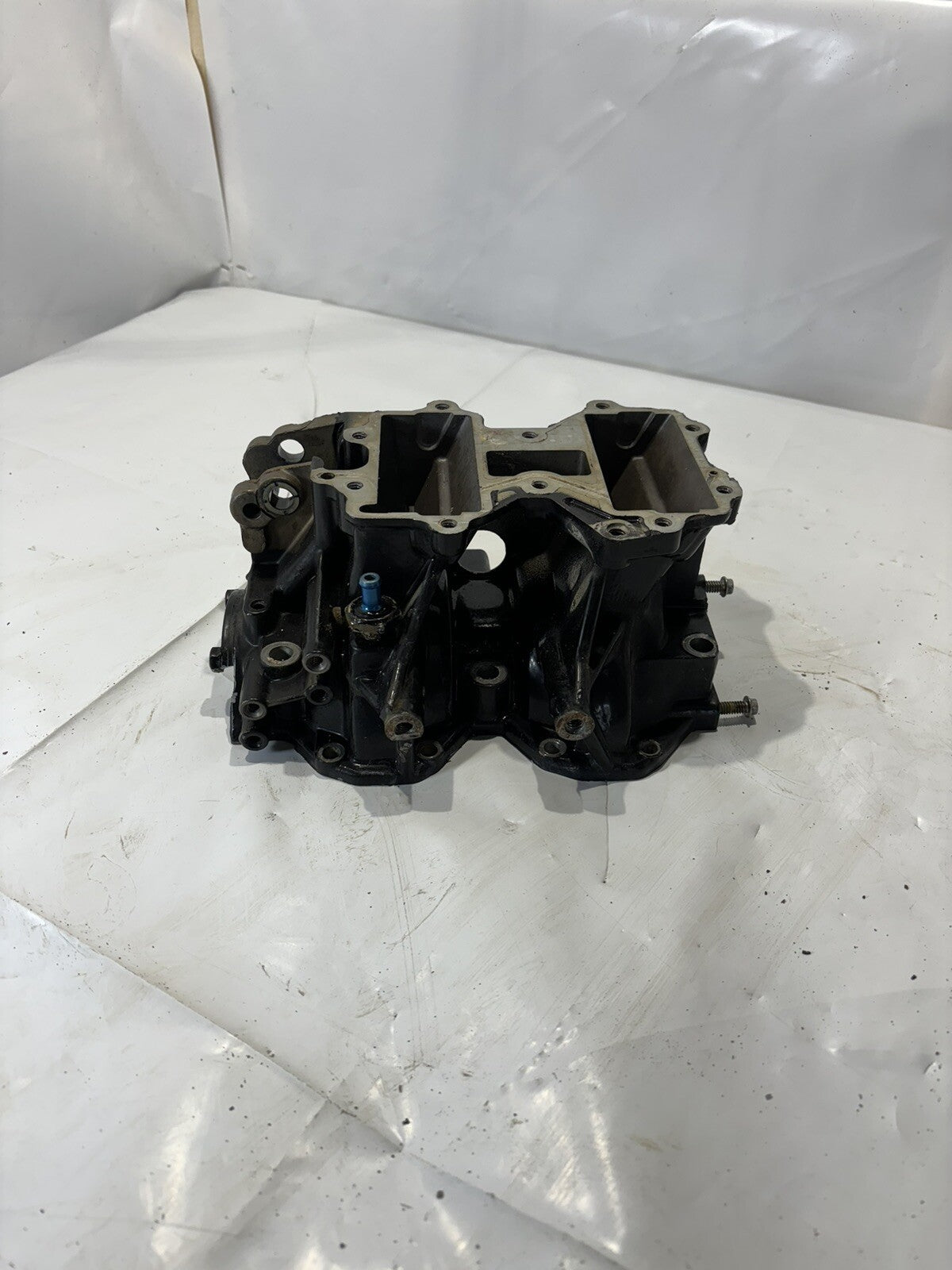 Evinrude Johnson Outboard Motor Crank INTAKE HALF Case