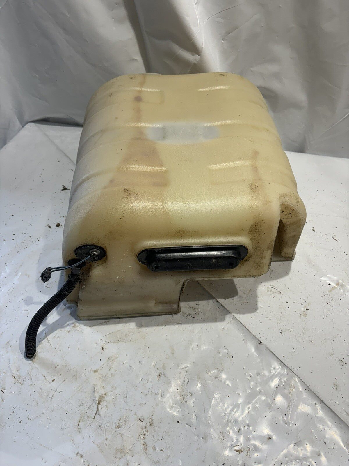 2005 Mercury  2 Stroke Optimax Outboard Oil Tank  879844T08