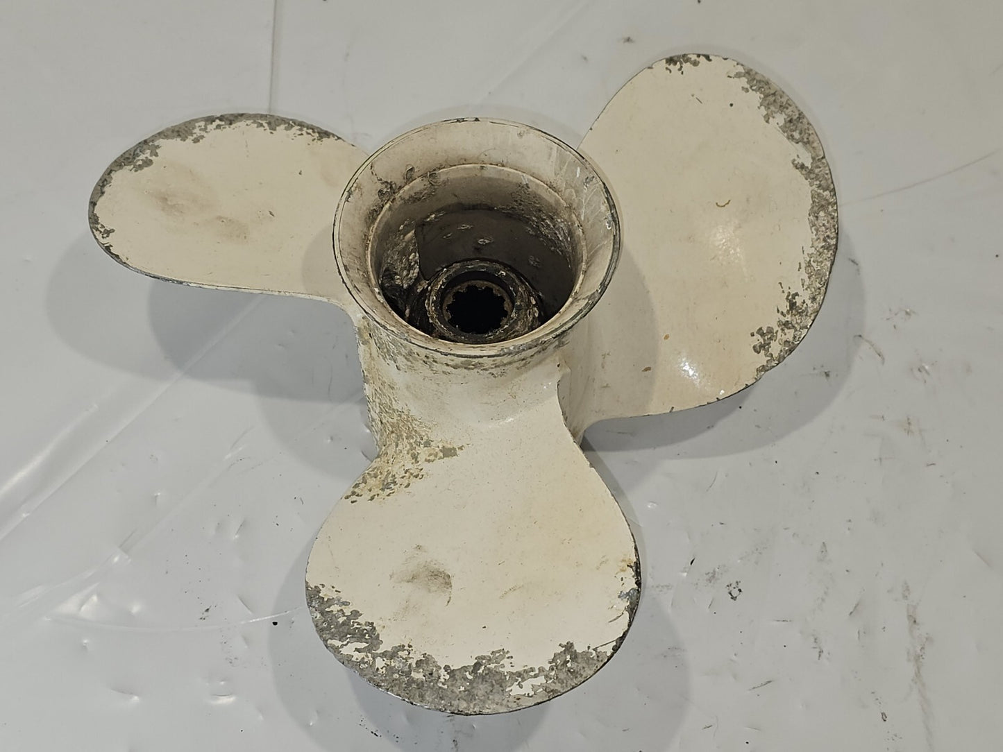 9 7/8 x 9  Boat Propeller Fit Yamaha 25-30 HP 10 Spline 664-45947-01-EL, RH