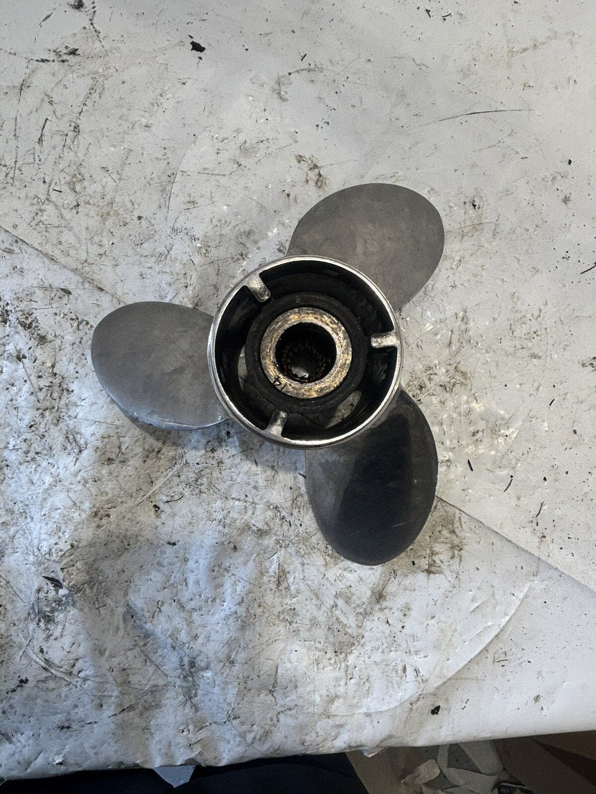 13 3/4" X 25P QUICKSILVER LASER 2 SS PROP, 48-16550-25, MERCURY 4.75", P8140