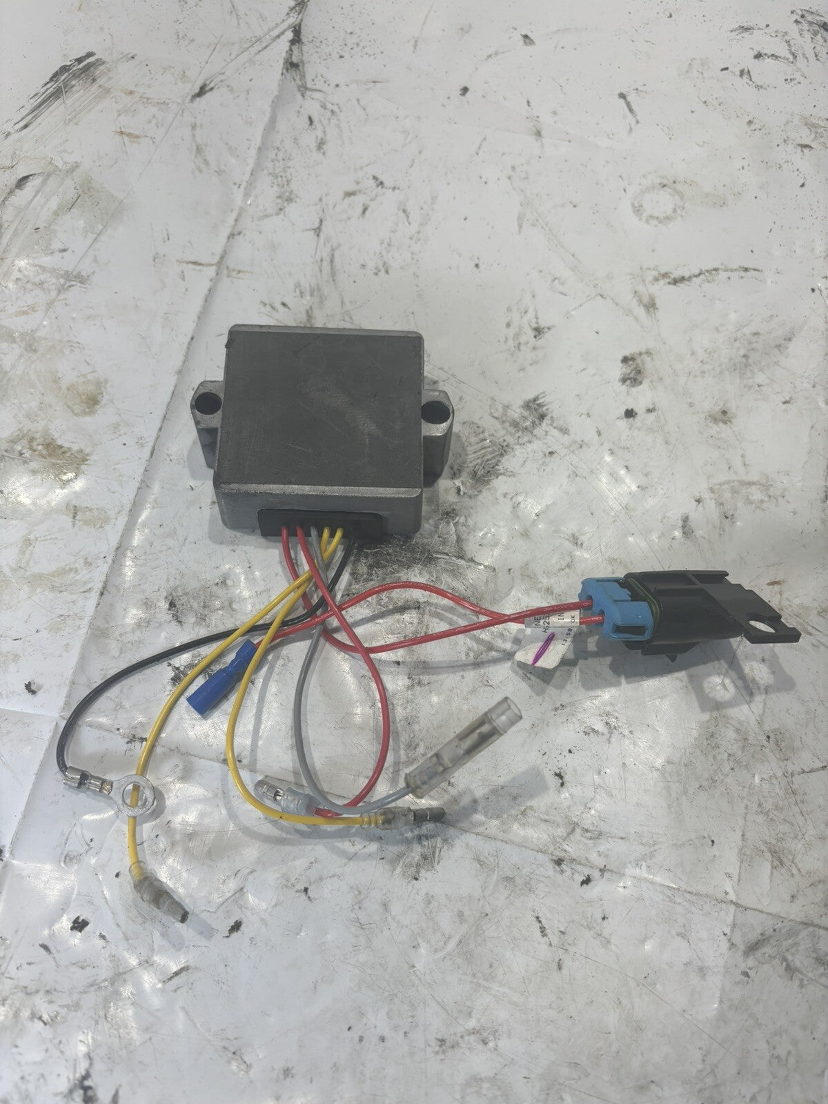Mercury Voltage Regulator 8M0045112