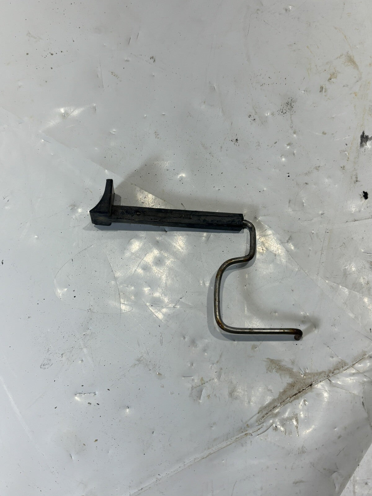 Johnson / Evinrude 50 HP Choke Knob and Rod 385371 0385371