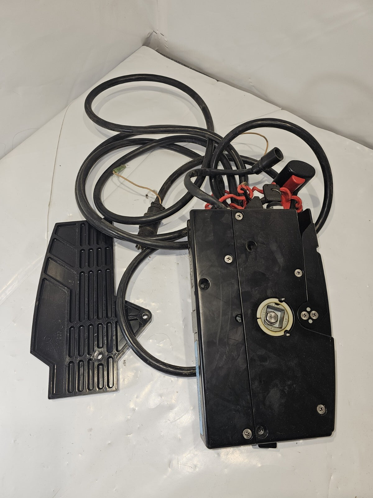 16904A15 Mercury Marine Quicksilver 20/25 H.P. O.E.M. Remote Control #2