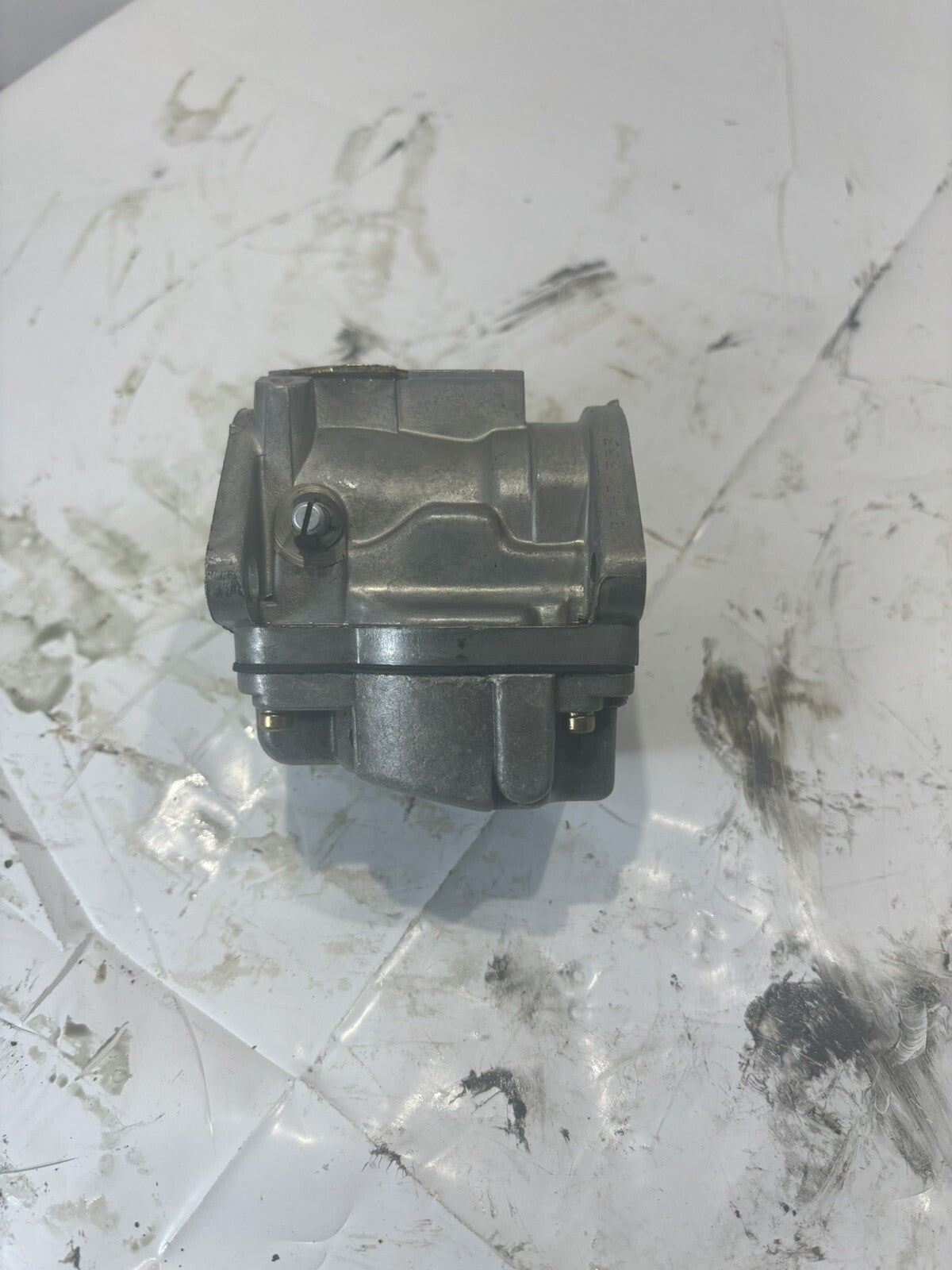 Mercury Mariner 50 HP Outboard USED 3301-813774-C Carburetor Middle Carb