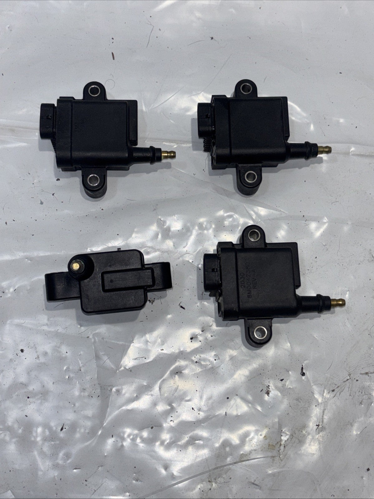 Ignition Coil for Mercury Optimax 300-8M0077471 339-879984T00  300-879984T01