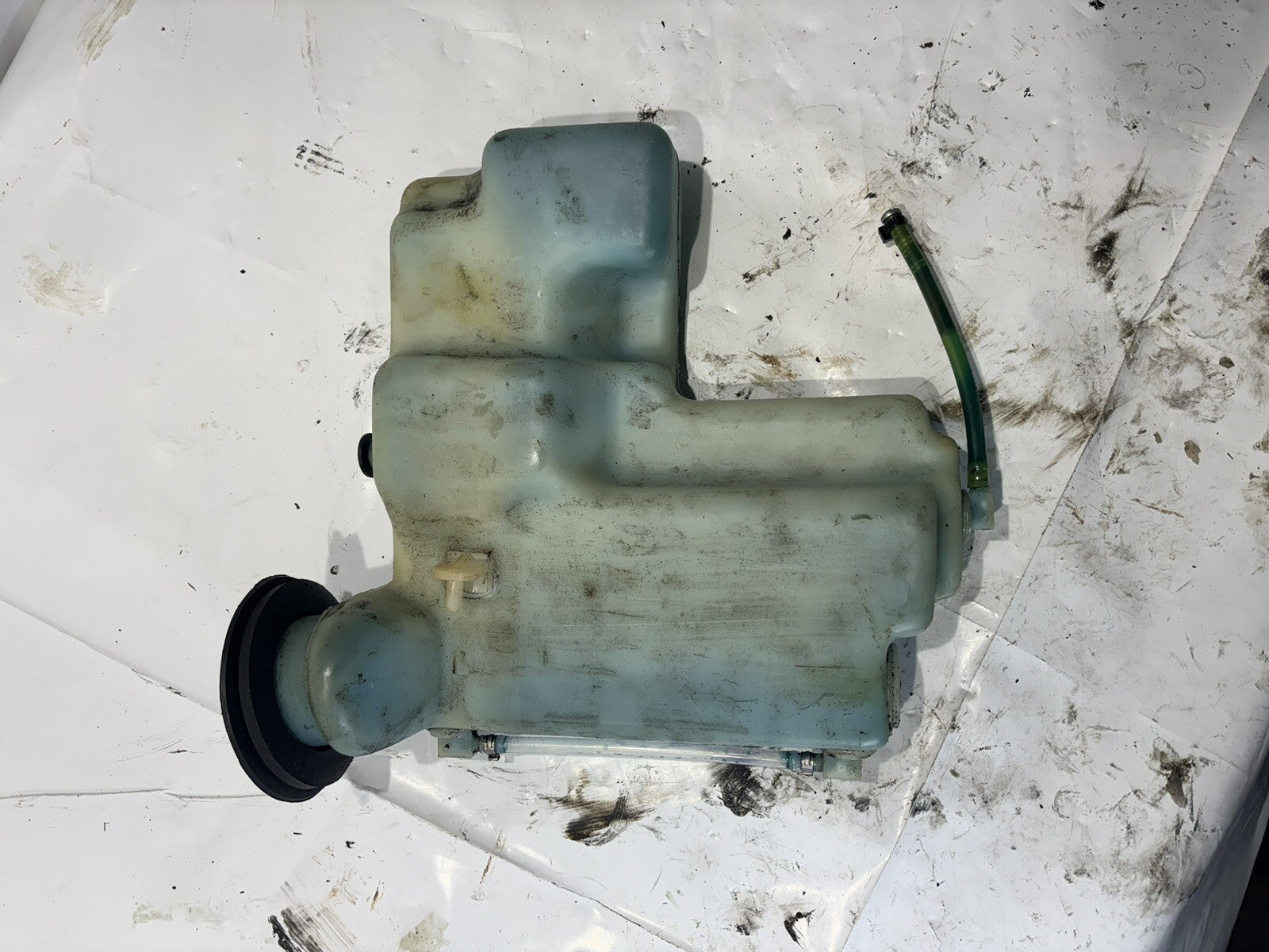 Mercury Outboard 1991-2006 Oil Tank 50 HP 812718T1