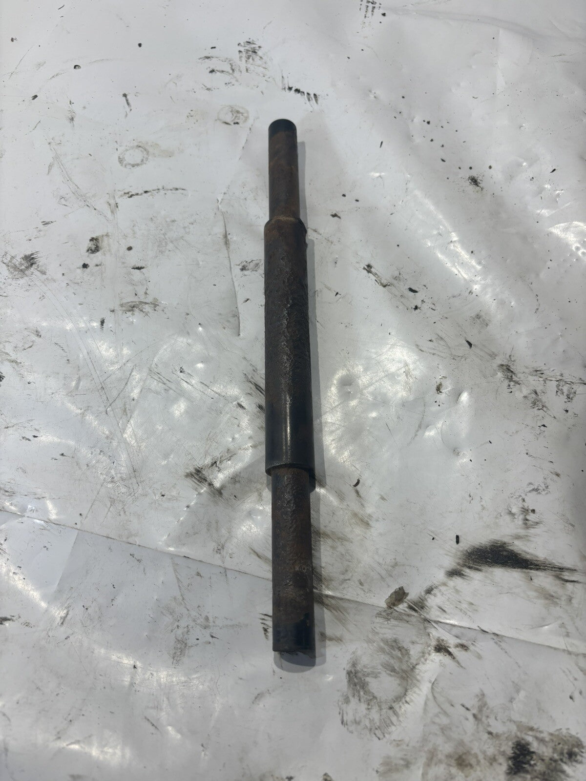 Mercury Outboard Upper Shock Mounting Pin Shaft off Mercury Outboard 80 [ELPT]