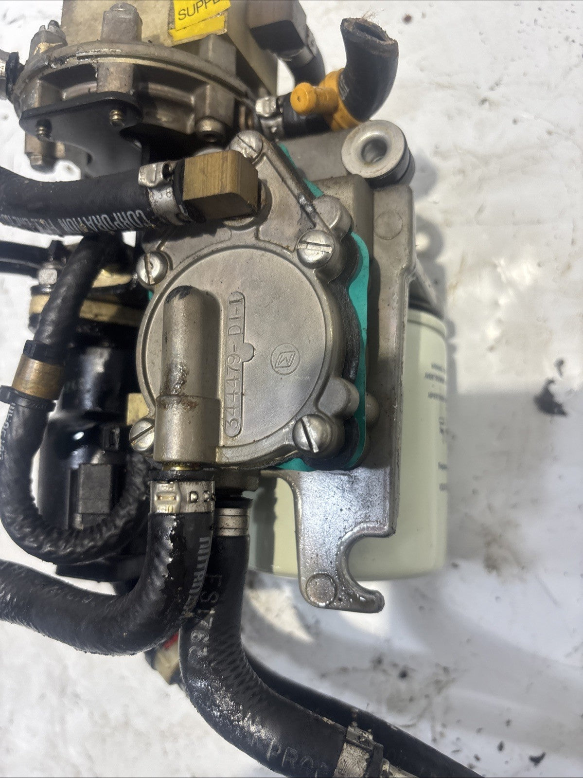 5000372 439707 Evinrude 98 Ficht 115hp E115FTLECS oil lift pump oil injector D3