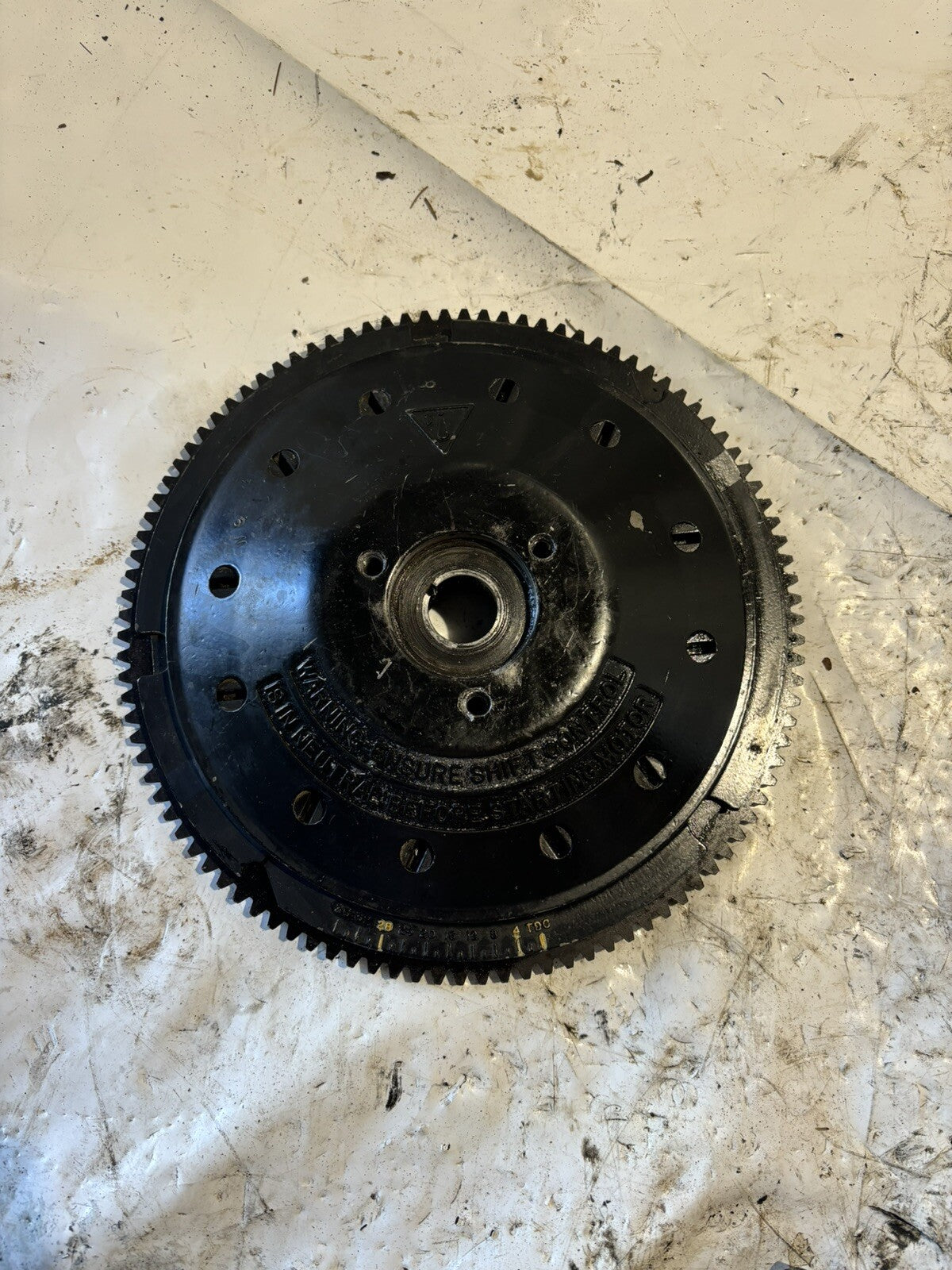 Evinrude Johnson Omc Flywheel Assembly 582629