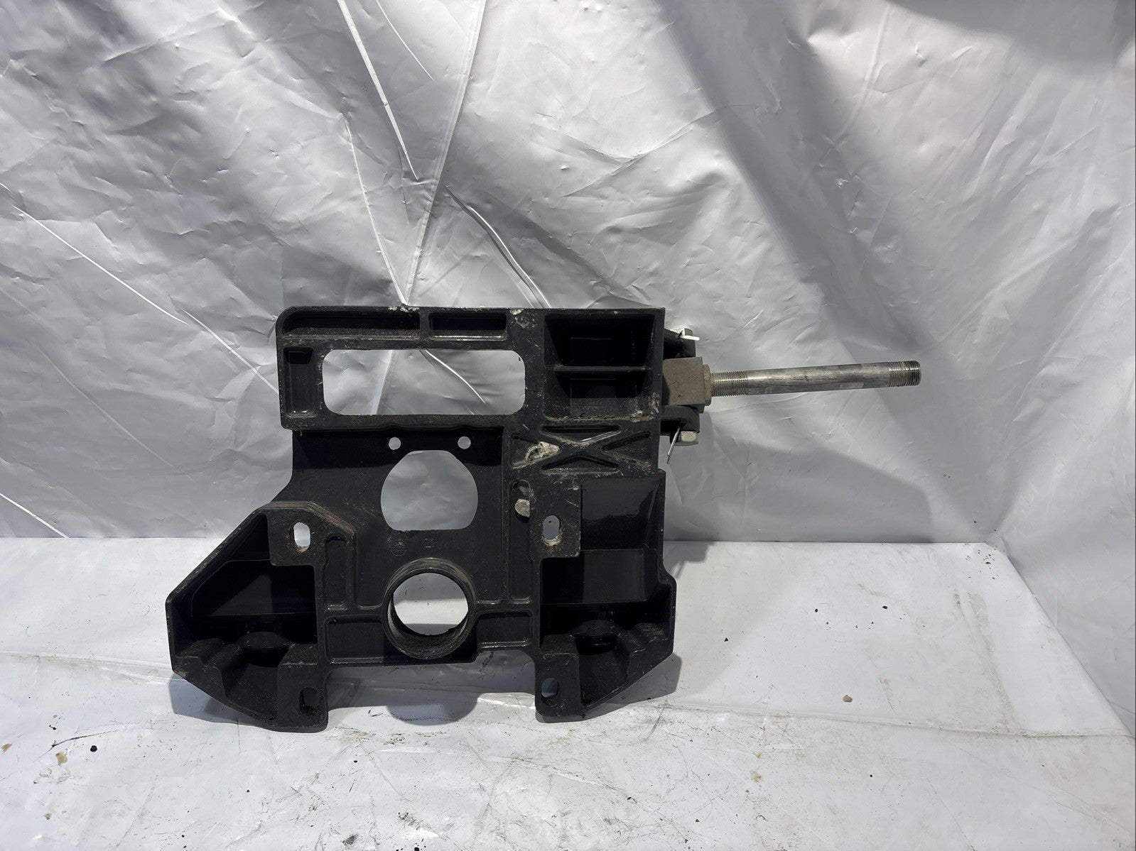 OMC 912537 0912537 911661 0911661 Cobra Rear Transom Plate V6 V8 1986-89