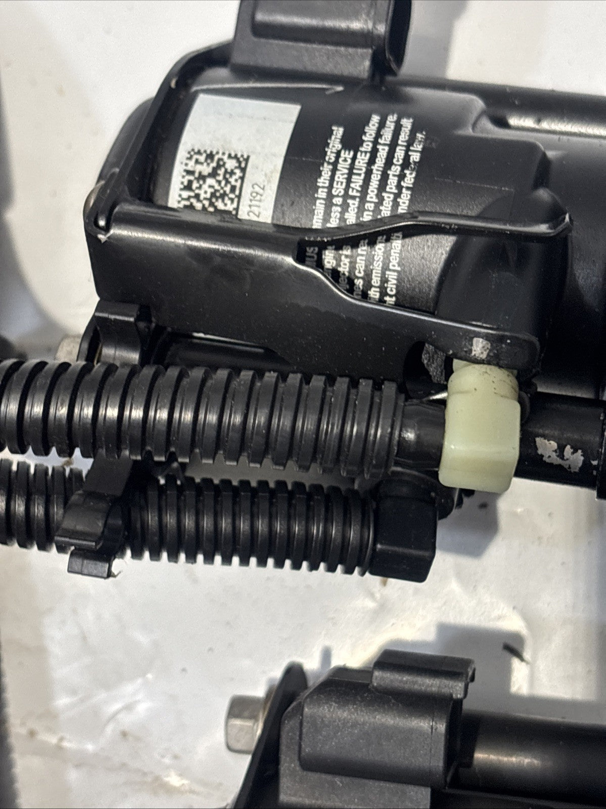 2001-2005 Evinrude Johnson Ficht 200 225 250 HP Fuel Injector Set