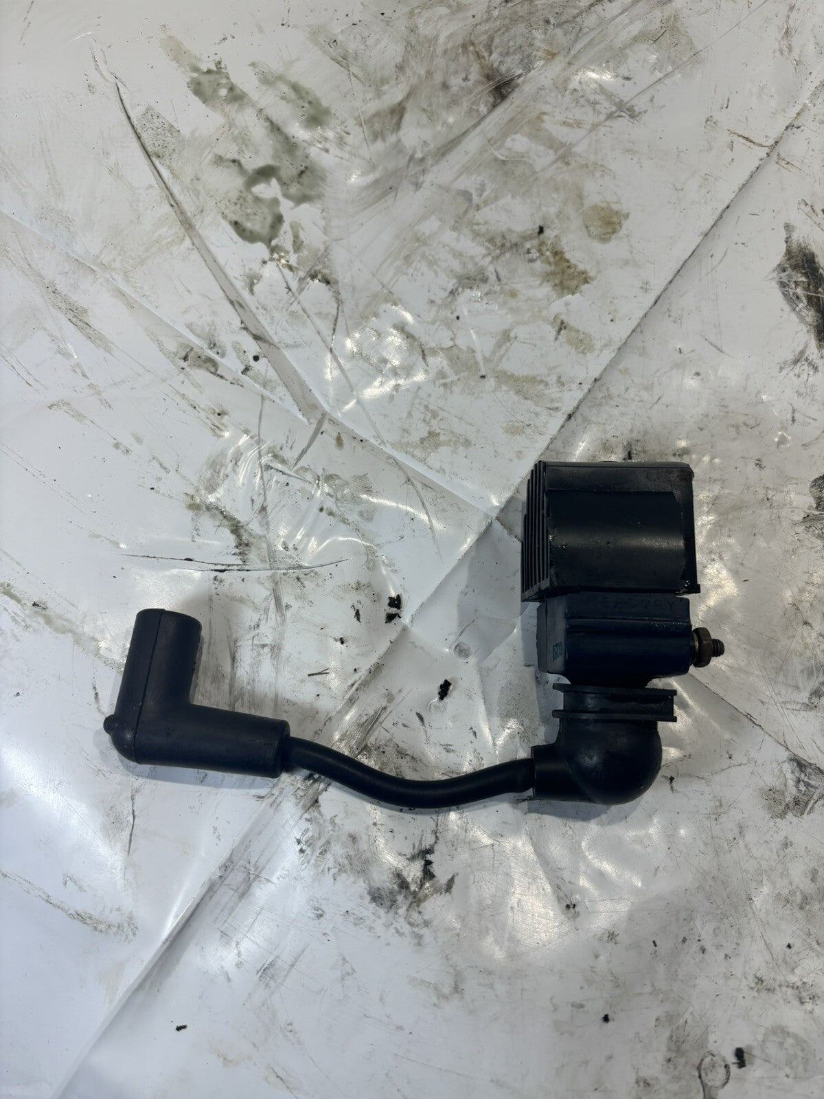 MERCURY OUTBOARD IGNITION COIL 832757A4 WITH WIRE BINO44