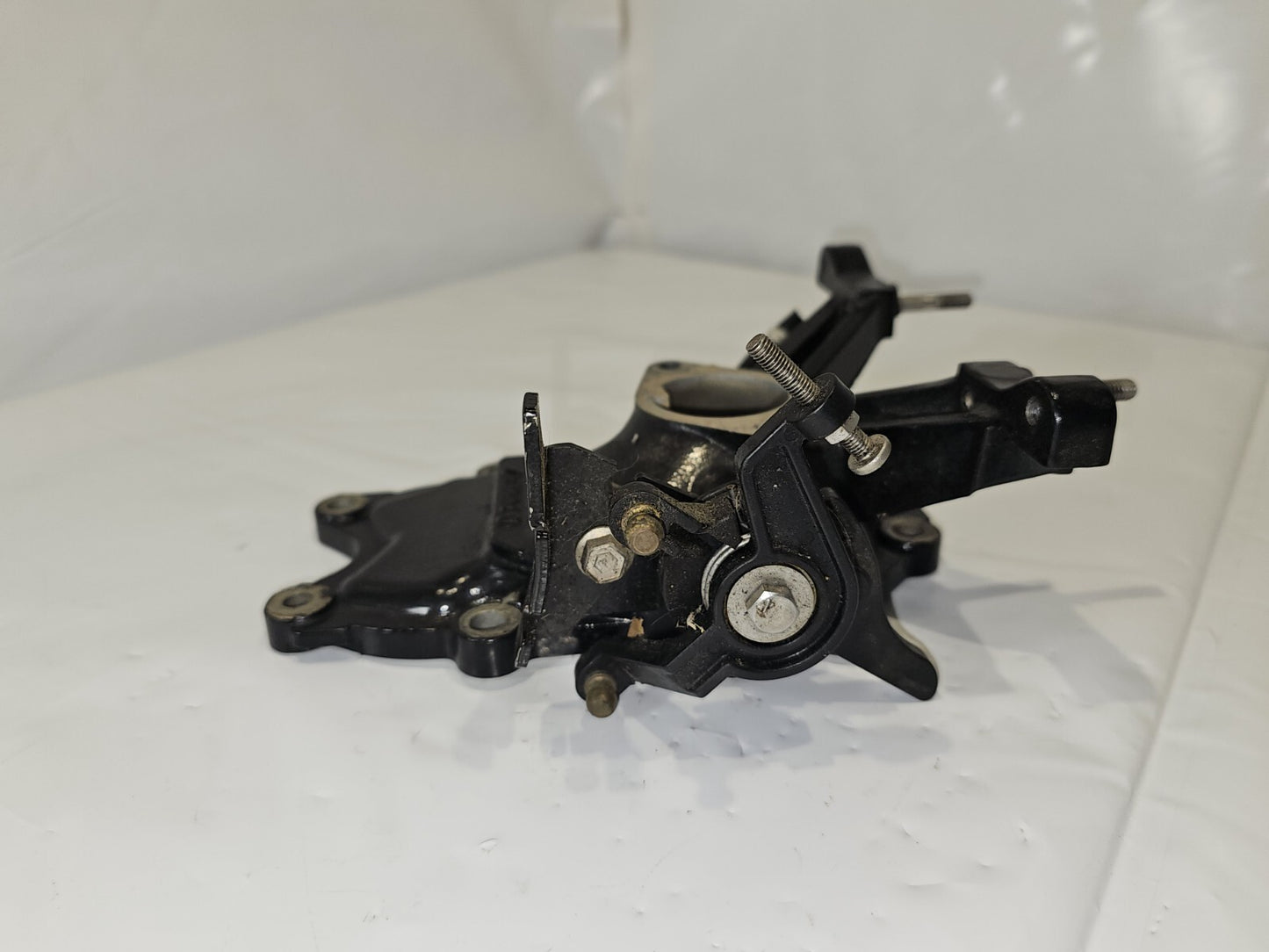 Mercury OEM  30-40 hp Induction Manifold  821371A2